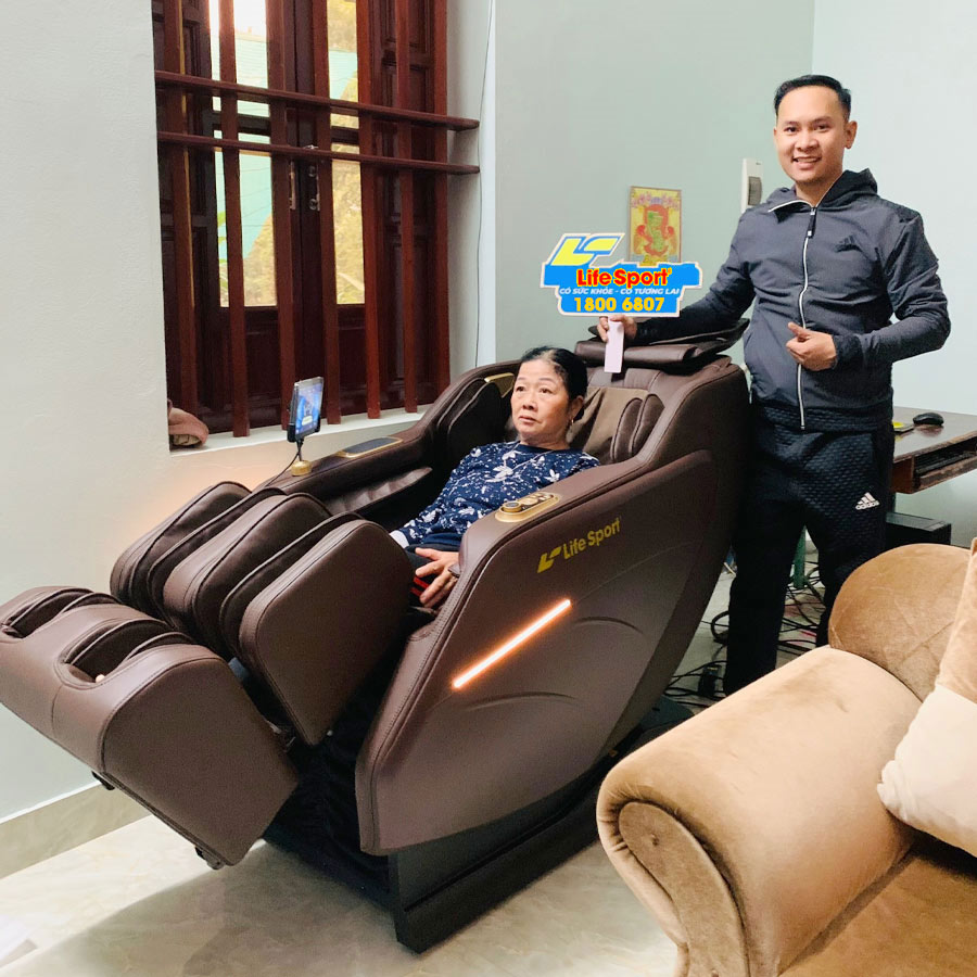 giao don hang ghe massage lifesport ls 369 cho co chau o thai binh 1